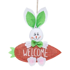 Lindo adorno colgante de conejo de Pascua con orejas verdes y zanahoria Welcome