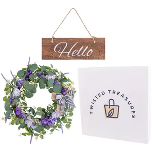 Ghirlanda di eucalipto e lavanda con targa in legno Hello e set di scatole regalo eleganti