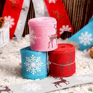 Glitzernde Weihnachtsbandrollen mit Rentier- und Schneeflockenmuster für Geschenkverpackungen