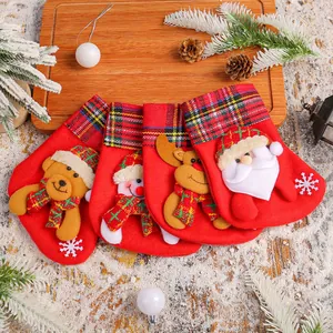 Kleine Kerstsok Cadeauzak Rendier Sneeuwpop Kerstman Beer Ruit Boord Snoepzak Ophangend Ornament Feest Decor