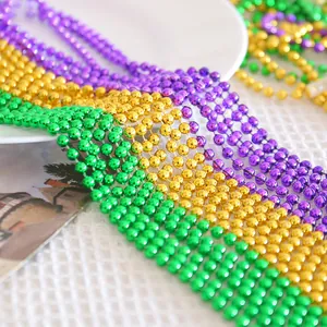 Colliers de perles Mardi Gras colorés en violet, or et vert pour décoration de fête