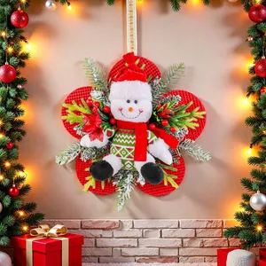 Décoration murale de Noël festive avec bonhomme de neige en peluche sur fond rouge