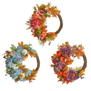 Set aus drei Herbst-Erntekränzen mit Seidenpfingstrosen und Kürbissen für die Deko