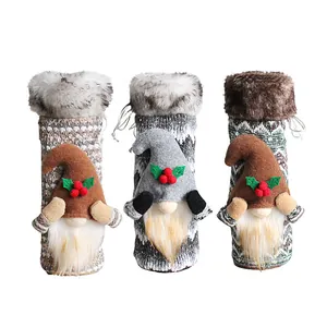 Set de 3 fundas de gnomo de Navidad para botellas de vino con ribete de piel sintética