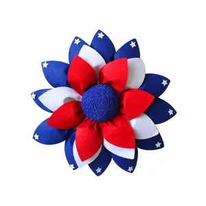 Corona patriottica rossa bianca blu per il Giorno dell'Indipendenza decoro