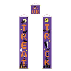 Halloween-Banner-Set in Lila mit Trick or Treat Aufschrift für die festliche Hausdekoration