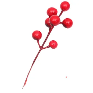 Racimo de bayas rojas artificiales decorativas para la decoración del árbol de Navidad