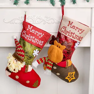 Coppia di calze di Natale decorative 3D con Babbo Natale e renna per feste