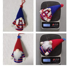 Weight measurement detail of Independence Day knit gnome ornaments showing 28g and 29g