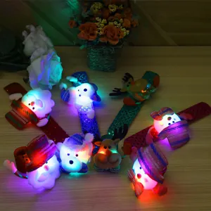 Bracelets slap de Noël à LED avec Père Noël et renne pour cadeaux de fêtes enfants