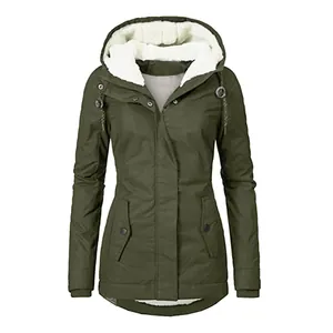 Olivgrüner Damenparka für den Winter mit weißem Fleece-Futter und verstellbarer Kapuze