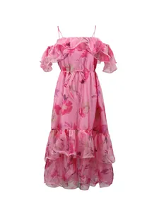 Robe longue rose à fleurs à volants avec bretelles dénudées pour les vacances d'été