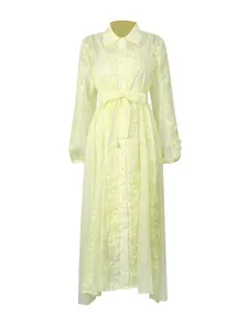 Élégante robe chemise maxi en mousseline jaune crème brodée de style français avec nœud