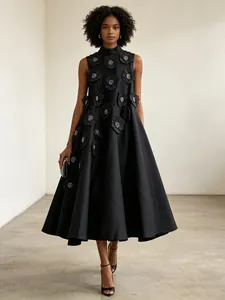 Robe Longue Trapèze Élégante Sans Manches Avec Appliqué Floral 3D Col Montant Robe de Soirée Pour Femme