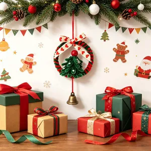 Decorazione ghirlanda di Natale fatta a mano con albero in scovolino e campanella