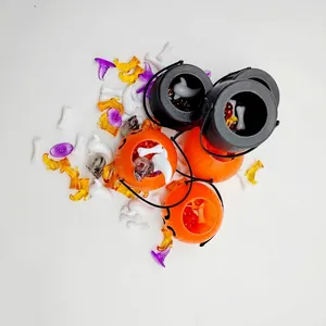 Set de mini cubos de calabaza de Halloween y calderos negros con decoraciones