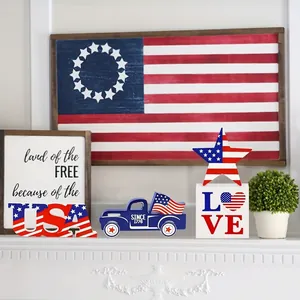 Juego decoración mesa de madera para el Día de la Independencia con USA y LOVE