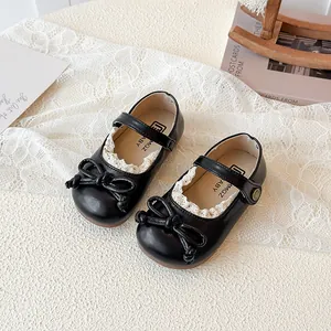 Scarpe da principessa Mary Jane nere per bambine con pizzo delicato e fiocco morbido