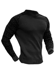 Detailansicht der schwarzen Waffelstrickstruktur auf dem Herren-Langarm-Sweatshirt
