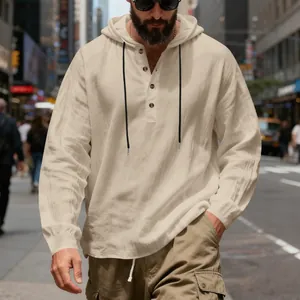 Lockeres Leinen-Henley-Hemd mit Kapuze für Herren aus atmungsaktivem Stoff in Beige