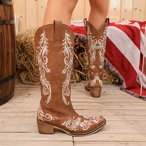 Vintage Westernstiefel für Damen in Braun mit weißer Stickerei und eckiger Zehenpartie