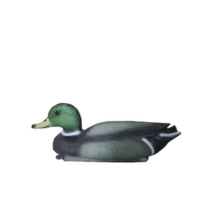 Zijaanzicht van een realistische wilde eend lokvogel voor tuin- en vijverdecoratie