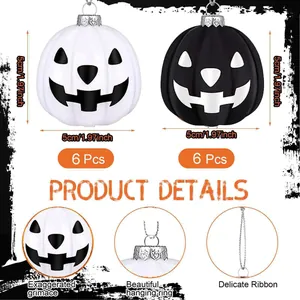 Vista dettagliata delle zucche di Halloween appese con dimensioni 5 cm e anello.