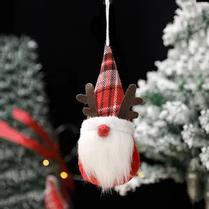 Décoration de gnome de Noël à suspendre avec chapeau à carreaux rouge et bois de renne