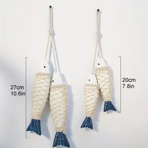 Size guide for nautical style wooden fish wall hanging decorations in 20cm and 27cm.