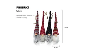 Dimensions détaillées de 33 cm de haut et 8 cm de large pour les gnomes de Noël tricotés.