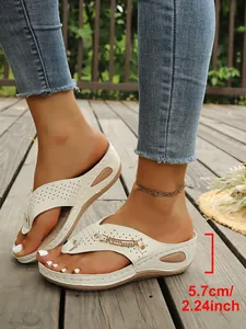 Cómodas sandalias de cuña blancas para mujer con detalle de altura de tacón de plataforma 5,7 cm