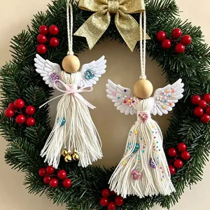 Ornement d'Ange Blanc Tissé à la Main Décoration Suspendue de Sapin de Noël Poupée Ange en Macramé Avec Perle en Bois Pour Fête de Noël Décoration de Maison
