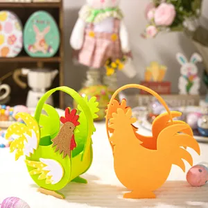 Handgefertigte Osterkörbe aus Filz in Hahnform in Grün und Orange für Eier und Geschenke