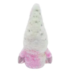 Vista posteriore di uno gnomo di peluche rosa sfumato con cappello bianco e stelle argento.