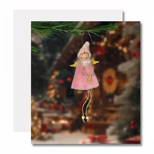 Süße rosa Plüsch-Engelsmädchen-Dekoration mit goldenen Flügeln für den Weihnachtsbaum