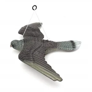 Statue d'Oiseau Volant Réaliste Sculpture d'Aigle en Plastique Suspendue pour Décoration de Jardin et Cour Ornement Oiseau