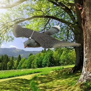 Leurre d'oiseau volant réaliste à suspendre pour décor de jardin et extérieur