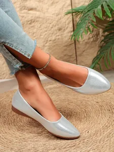 Silver glitter pointed-toe flats detail with stylish shimmering finish and casual design
