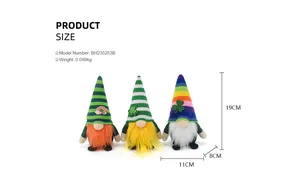 St. Patrick's Day gnomes set with striped hats and clover decorations, 19x11x8cm.