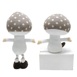 Poupées en peluche elfe champignon vintage faites main avec bonnets à pois en deux poses