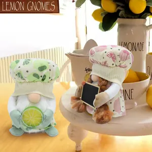 Charmante paire de gnomes d'été sur le thème du citron pour la décoration de cuisine.