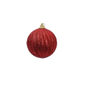Boule de Noël rouge pailletée et côtelée pour la décoration du sapin