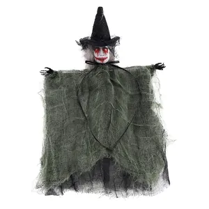 Decoración de bruja de Halloween para colgar con cara ensangrentada y túnica de malla verde
