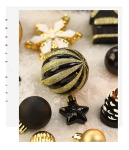 Gros plan détaillé de décorations de Noël élégantes pailletées noires et dorées