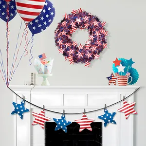 Décoration patriotique du Jour de l'Indépendance avec couronne en guirlande et étoiles