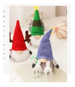 Poupées gnomes de Noël en peluche faites main avec bois de cerf et bonnet