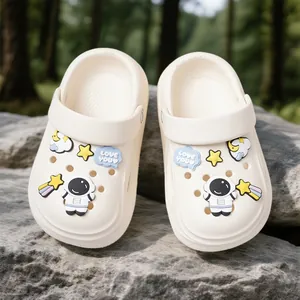 Kids Astronaut Hole Shoes EVA Cartoon Space Clogs For Boys Girls Breathable Non-slip Garden Slippers Casual Summer Sandals