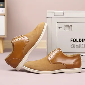 Scarpe casual da uomo in pelle e camoscio marrone con lacci per uso quotidiano.