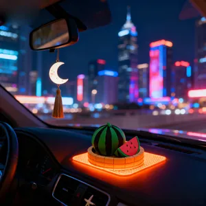 Miniatur Wassermelone aus Harz für kreative Auto Armaturenbrett Dekoration Nachtansicht