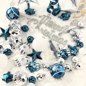 Festliches Weihnachtsdekorationsset in Blau Weiß Silber mit Kugeln Sternen und Baumspitze